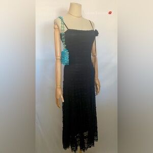 VINTAGE 1990'S MAX STUDIO TIERED MESH LACE WHIMSIGOTH PARTY DRESS IN BLACK
